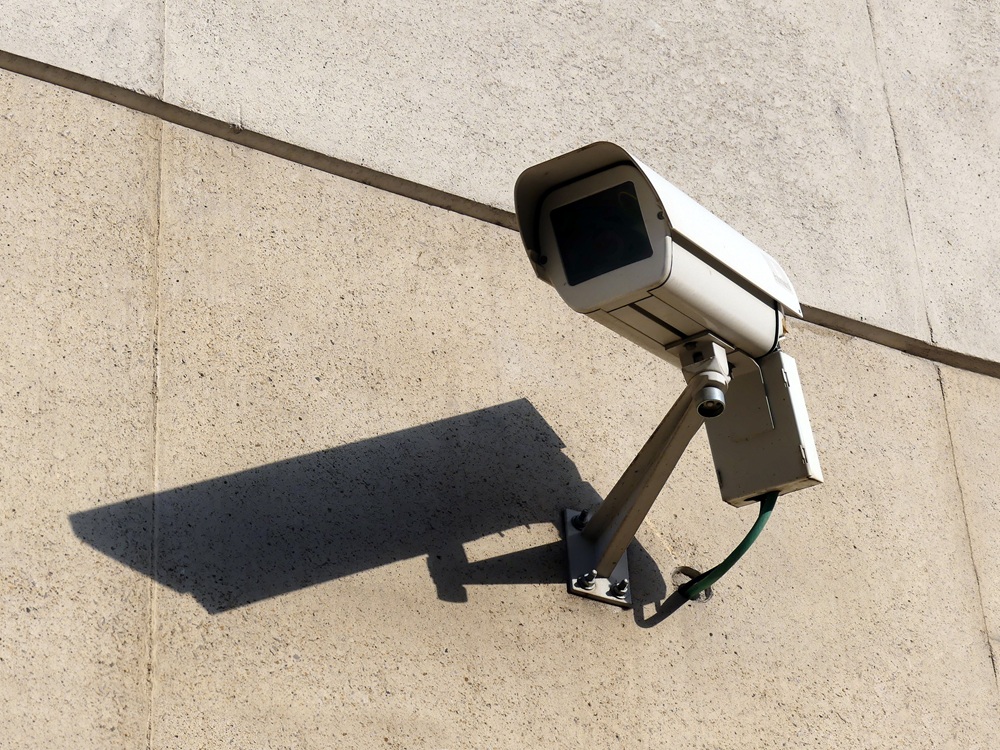 You are currently viewing Vidéosurveillance professionnelle : comment protéger efficacement vos locaux en Bourgogne-Franche-Comté